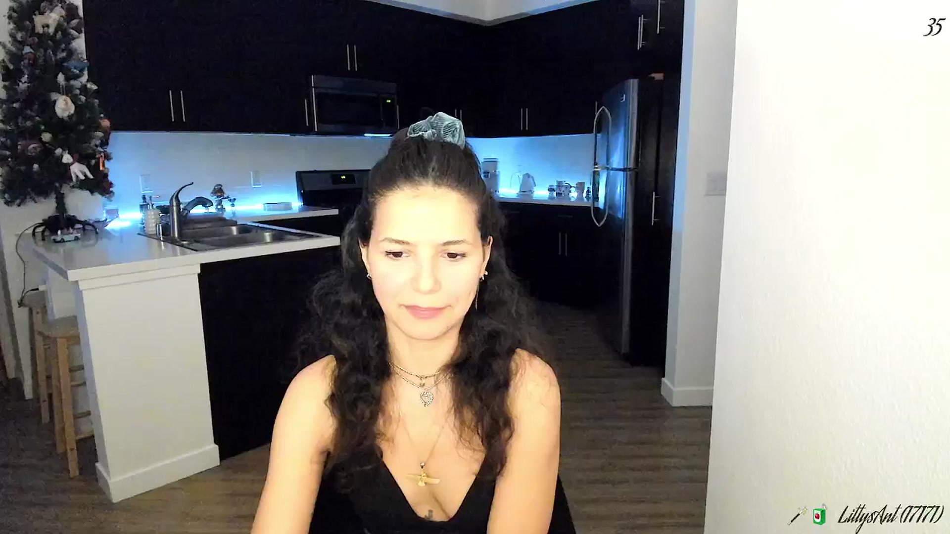 Gallery image thumbnail from litty's myfreecams stream on, 01/23/2026, 10:34 image 12 of 20