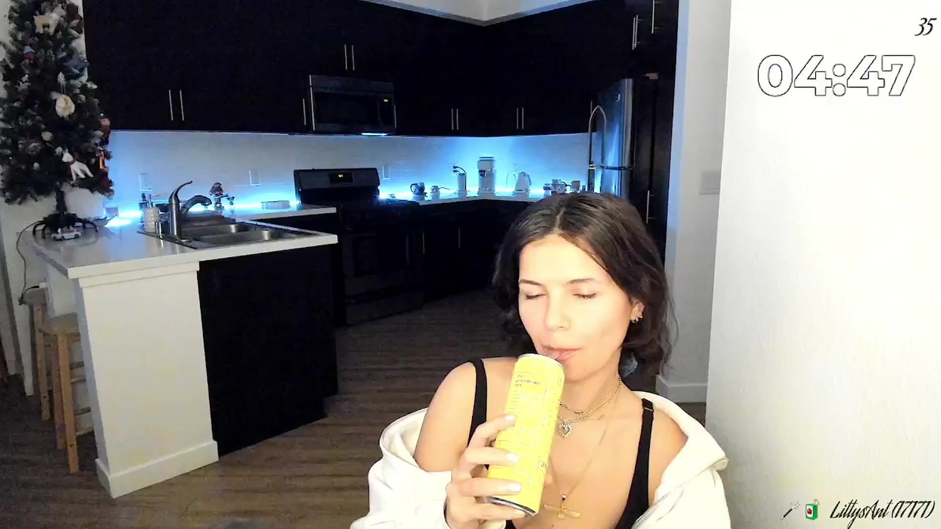Gallery image thumbnail from litty's myfreecams stream on, 01/23/2026, 10:34 image 20 of 20