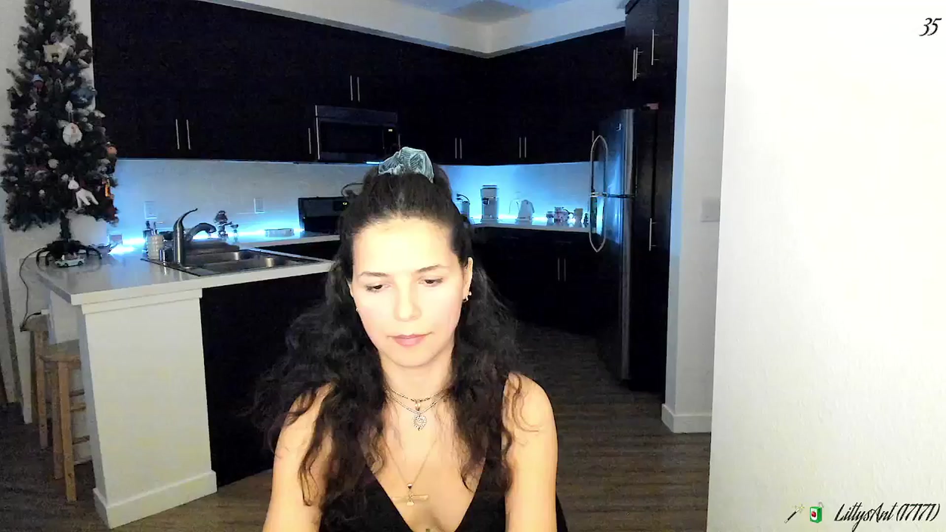 Gallery image thumbnail from litty's myfreecams stream on, 01/23/2026, 10:34 image 10 of 20