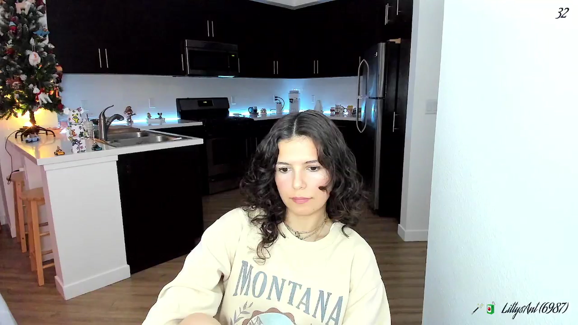 Gallery image thumbnail from litty's myfreecams stream on, 01/28/2026, 06:28 image 12 of 20