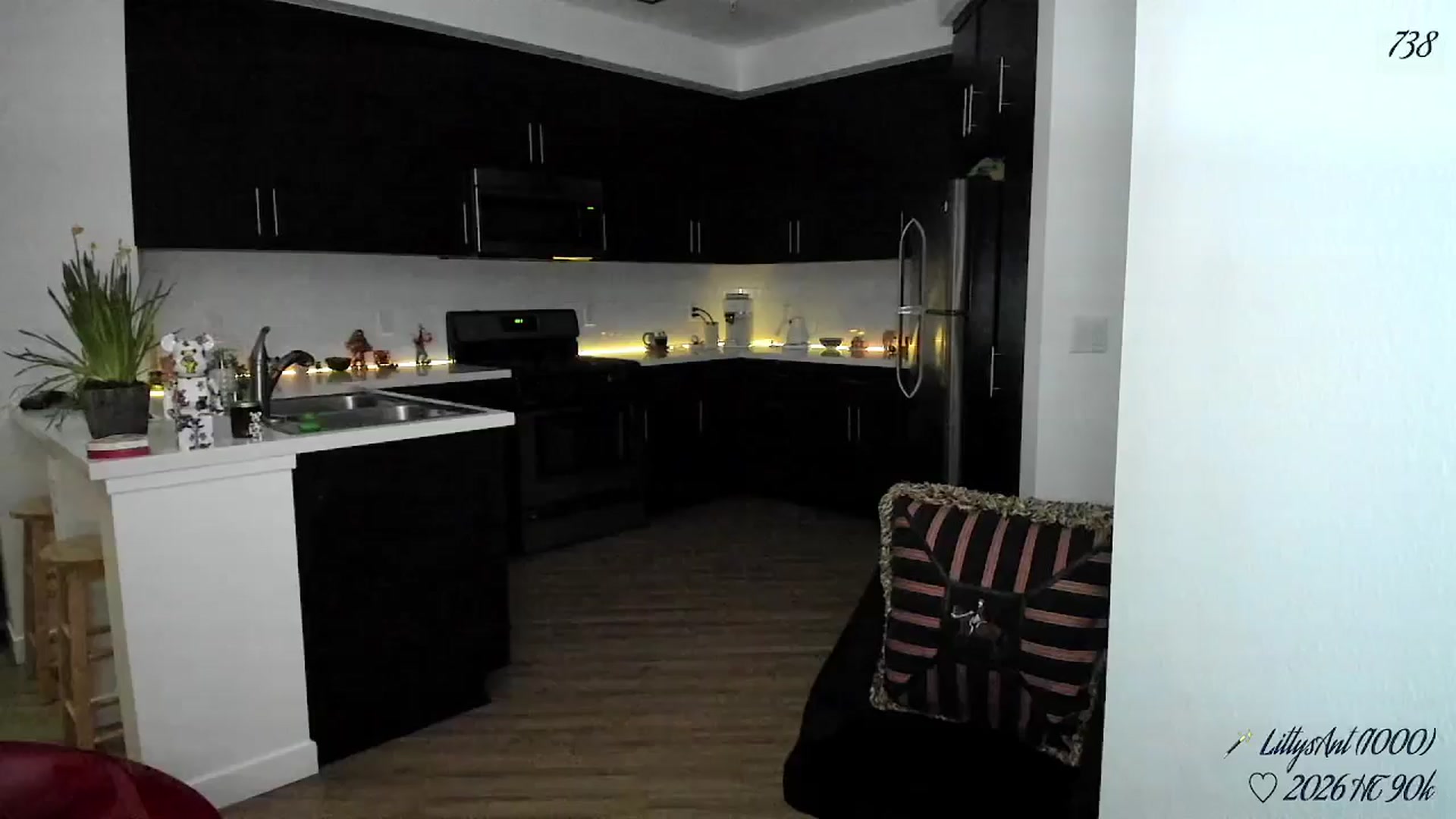 Gallery image thumbnail from litty's myfreecams stream on, 03/17/2026, 03:41 image 18 of 20