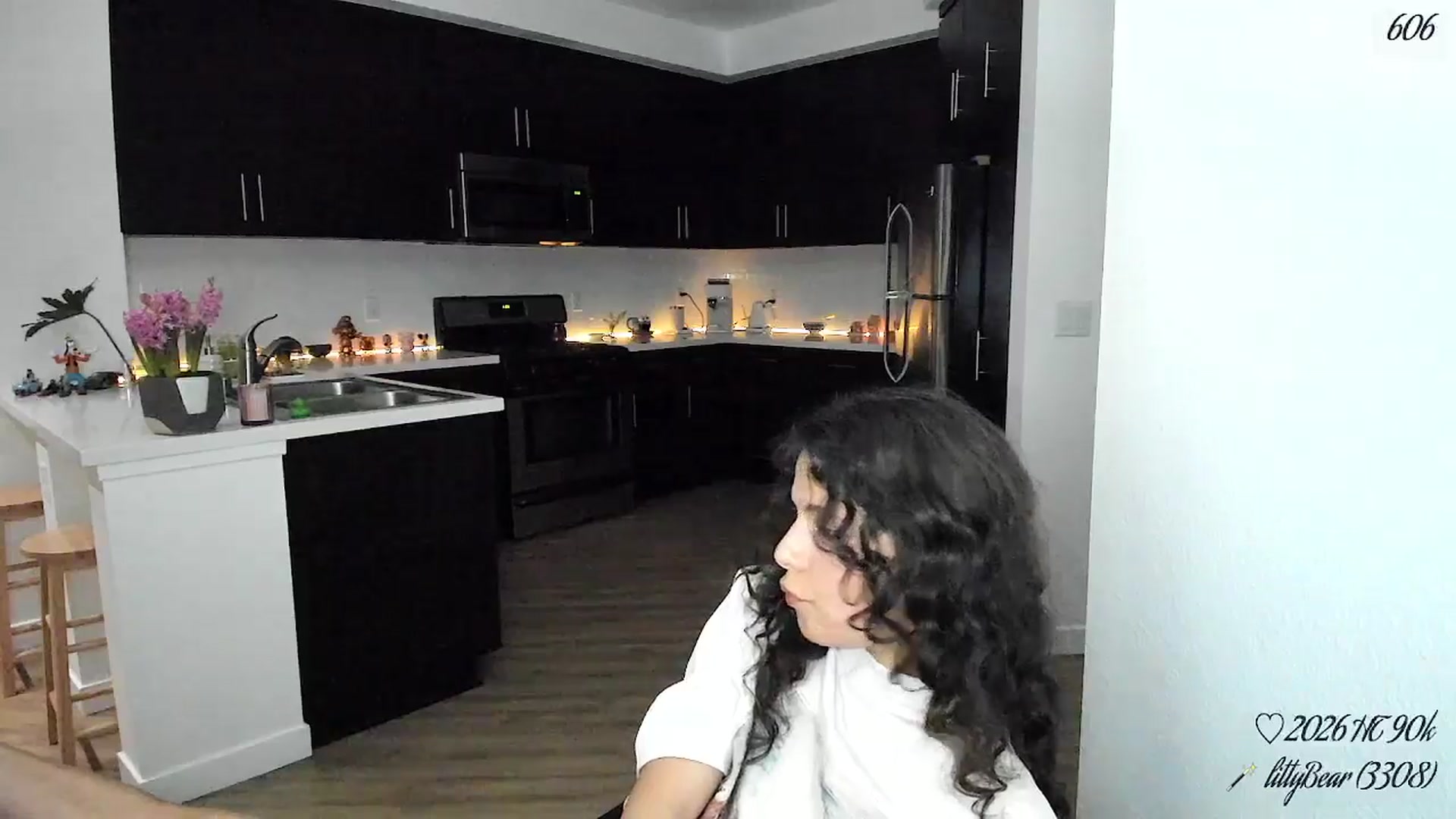 Gallery image thumbnail from litty's myfreecams stream on, 03/21/2026, 04:43 image 17 of 20