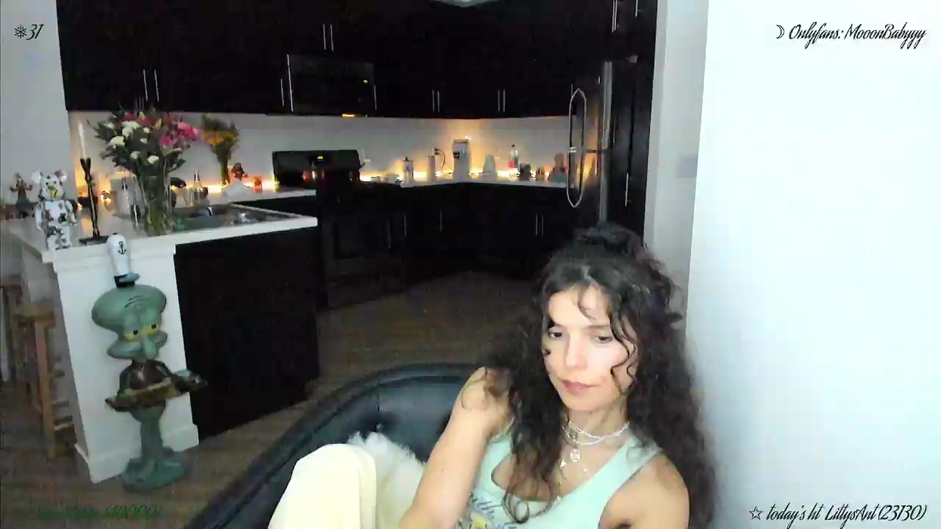 Gallery image thumbnail from litty's myfreecams stream on, 04/30/2026, 04:29 image 12 of 20