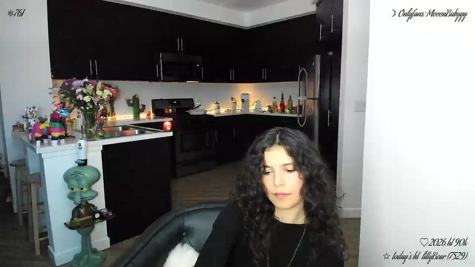 Gallery image thumbnail from litty's myfreecams stream on, 05/06/2026, 06:37 image 5 of 20
