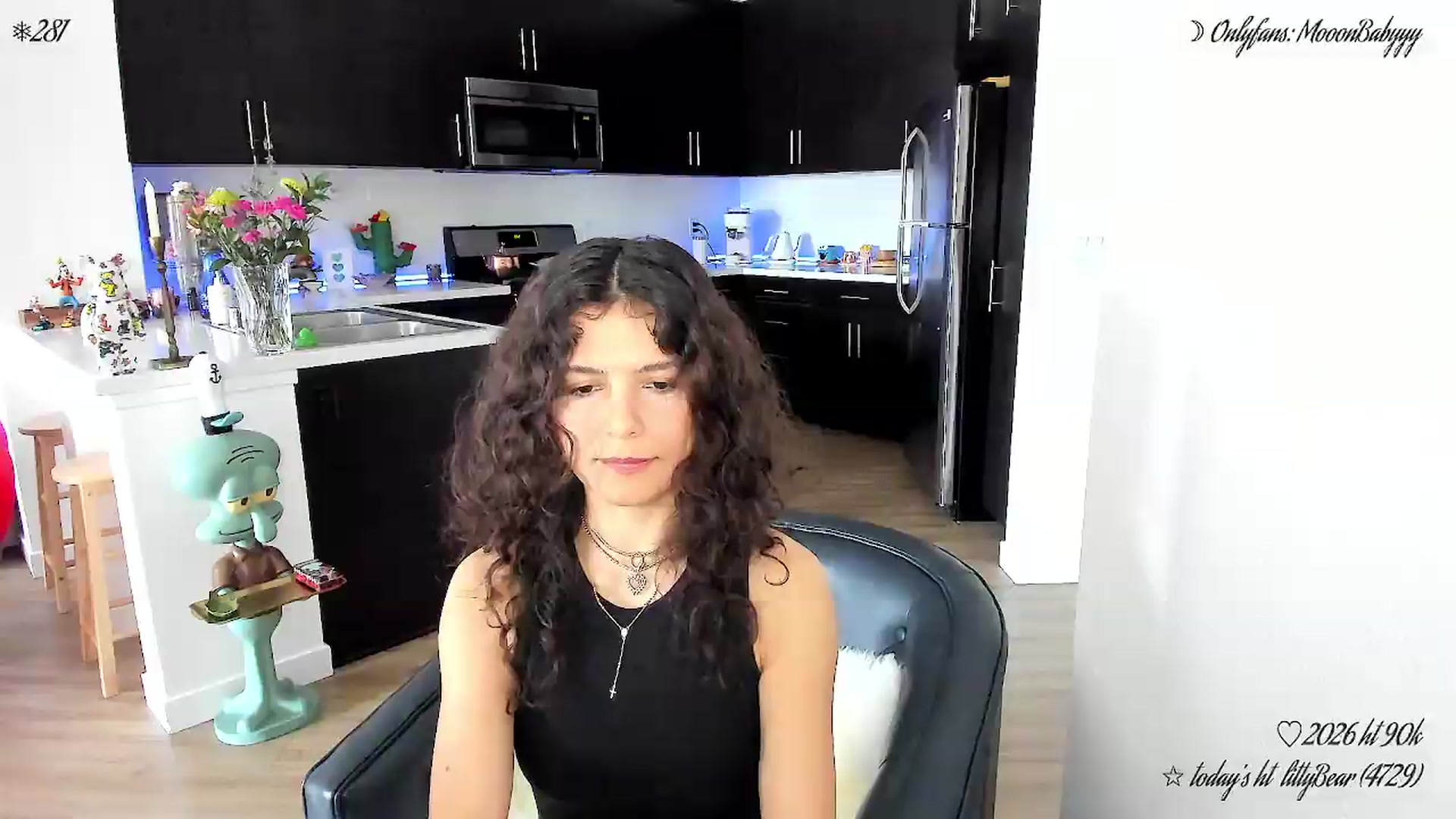Gallery image thumbnail from litty's myfreecams stream on, 05/10/2026, 21:34 image 3 of 20