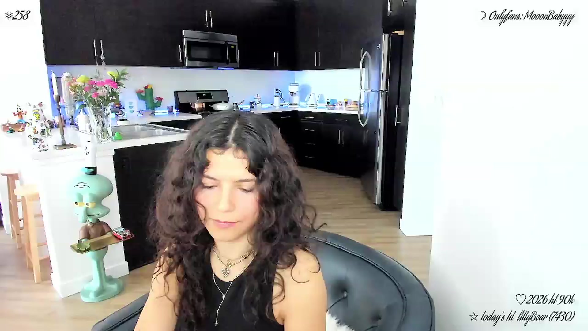 Gallery image thumbnail from litty's myfreecams stream on, 05/10/2026, 21:34 image 18 of 20