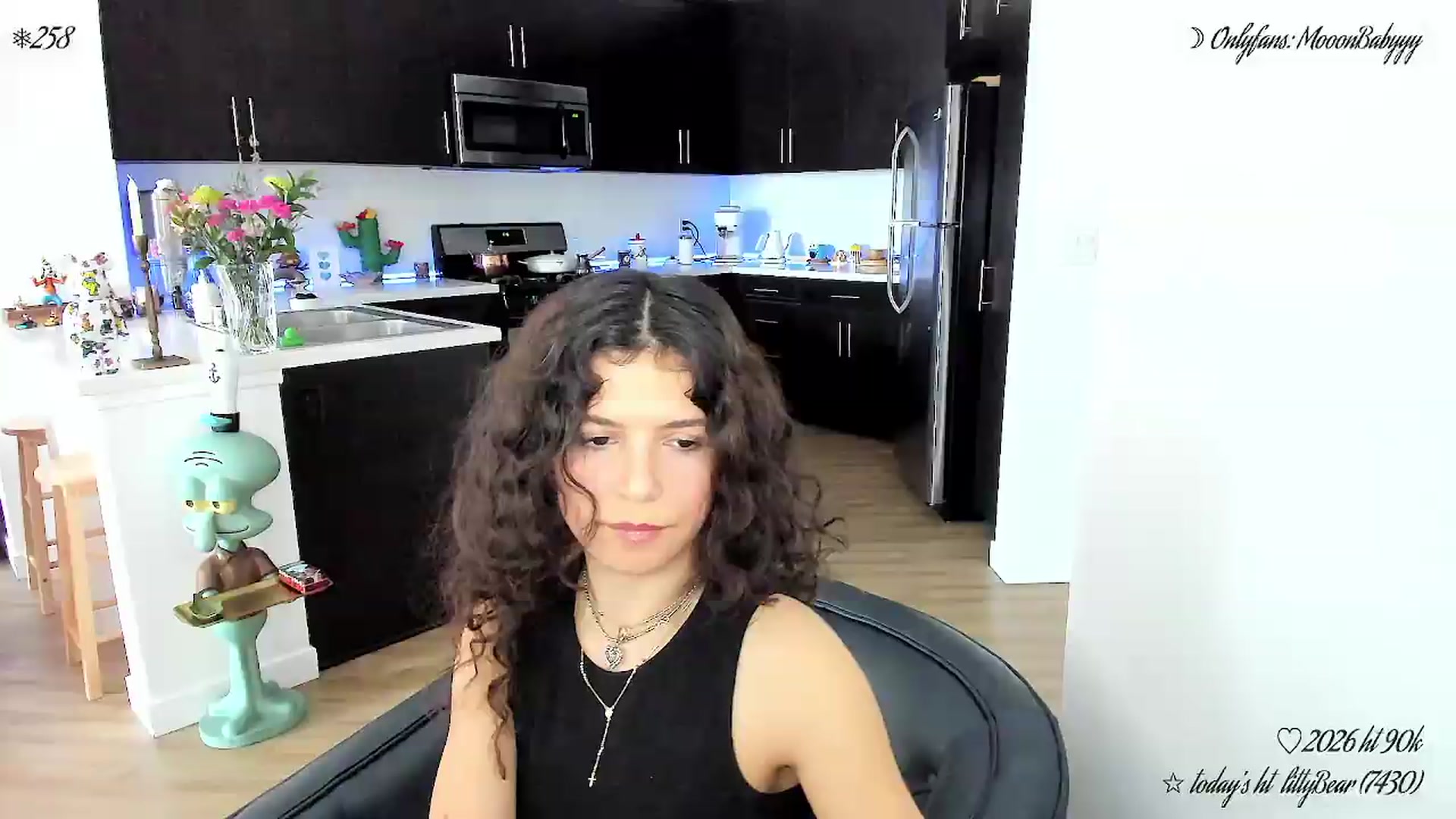 Gallery image thumbnail from litty's myfreecams stream on, 05/10/2026, 21:34 image 19 of 20