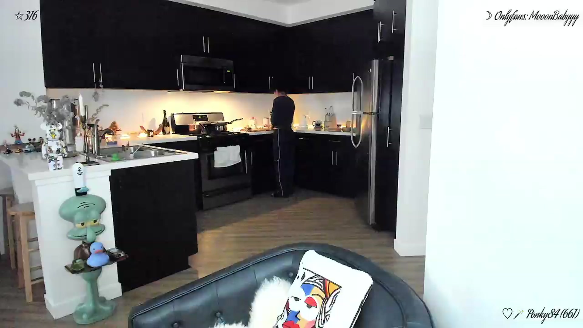 Gallery image thumbnail from litty's myfreecams stream on, 05/17/2026, 05:07 image 10 of 20