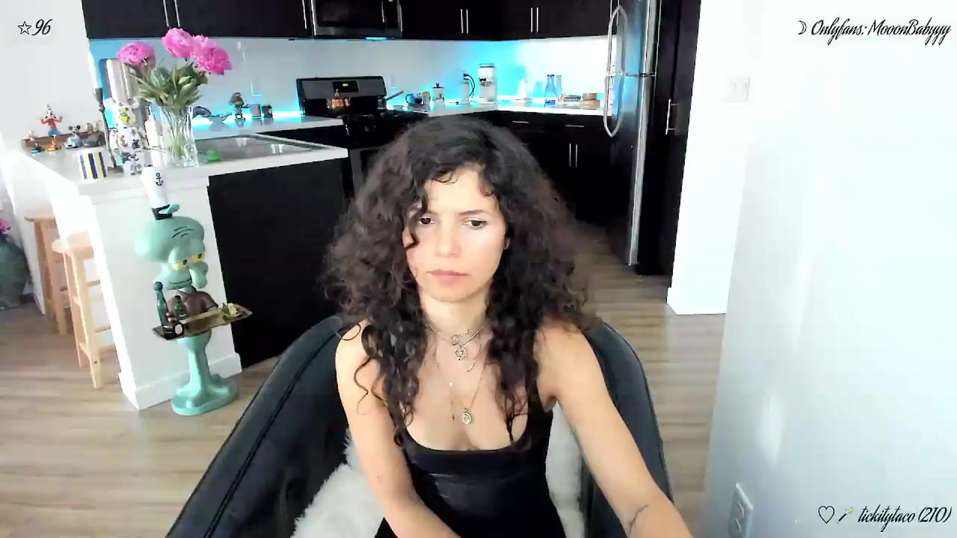Gallery image thumbnail from litty's myfreecams stream on, 06/10/2026, 04:20 image 10 of 20