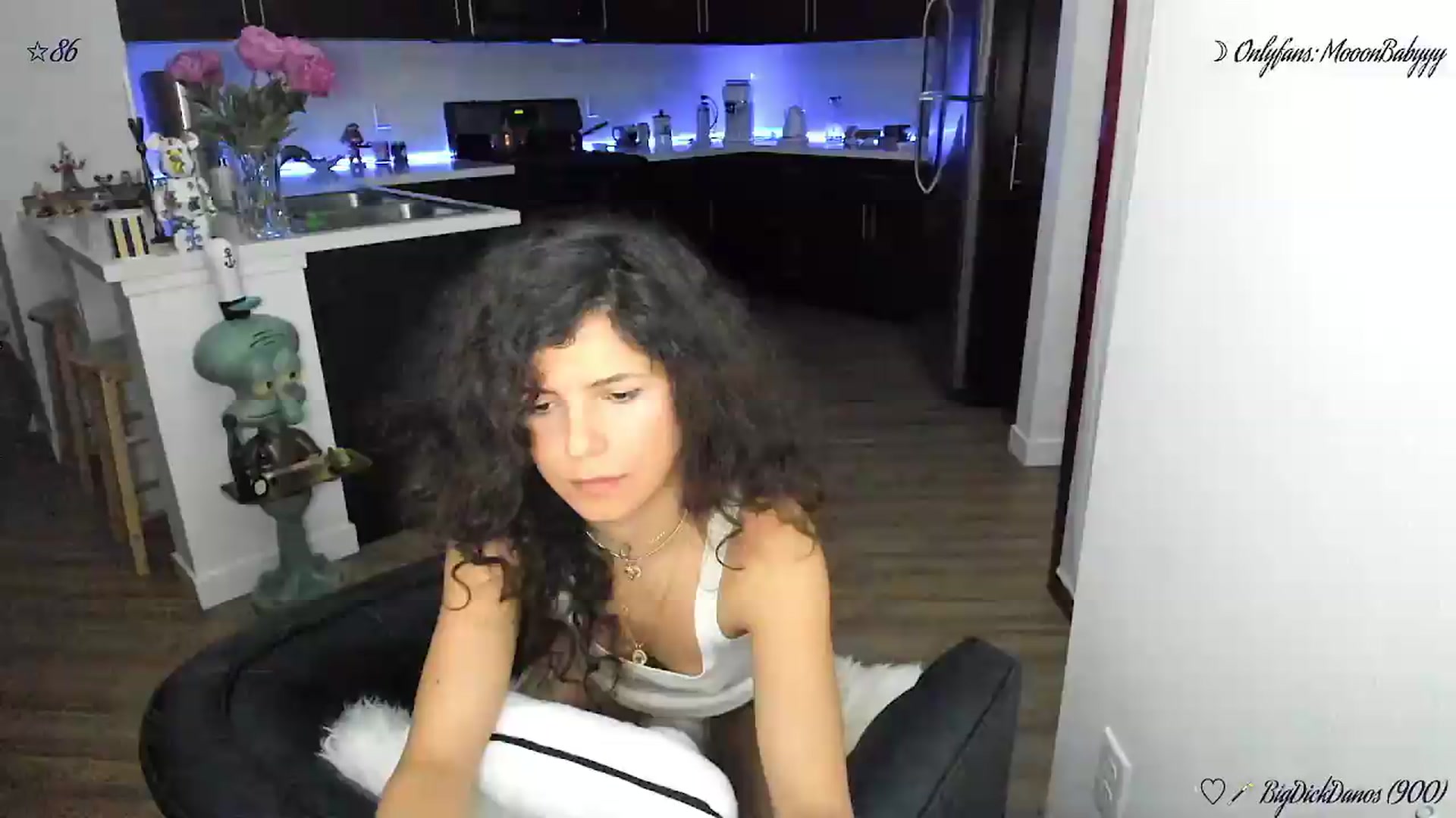 Gallery image thumbnail from litty's myfreecams stream on, 06/10/2026, 05:05 image 4 of 20