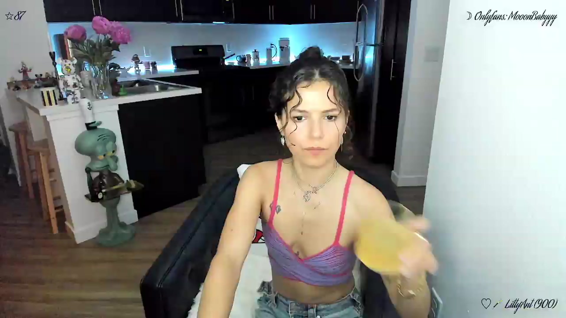 Gallery image thumbnail from litty's myfreecams stream on, 06/11/2026, 07:59 image 17 of 20