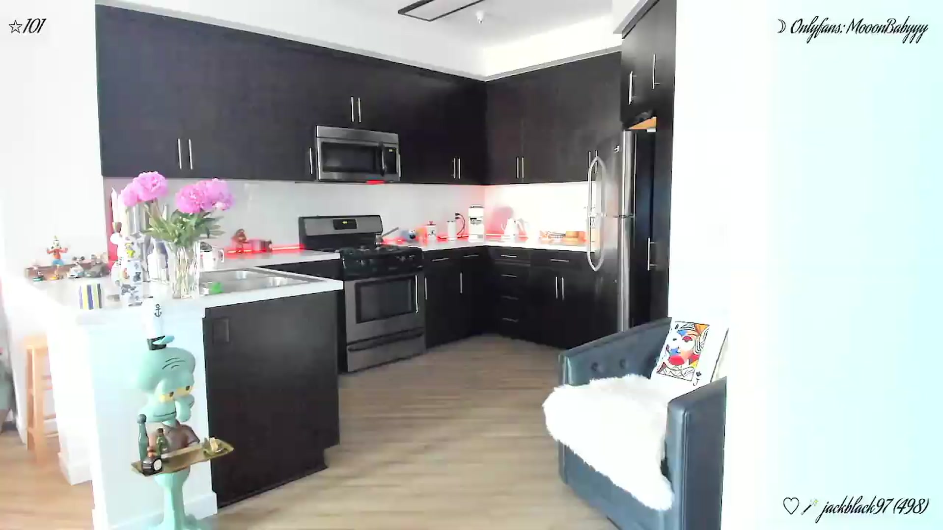 Gallery image thumbnail from litty's myfreecams stream on, 06/13/2026, 04:52 image 4 of 20