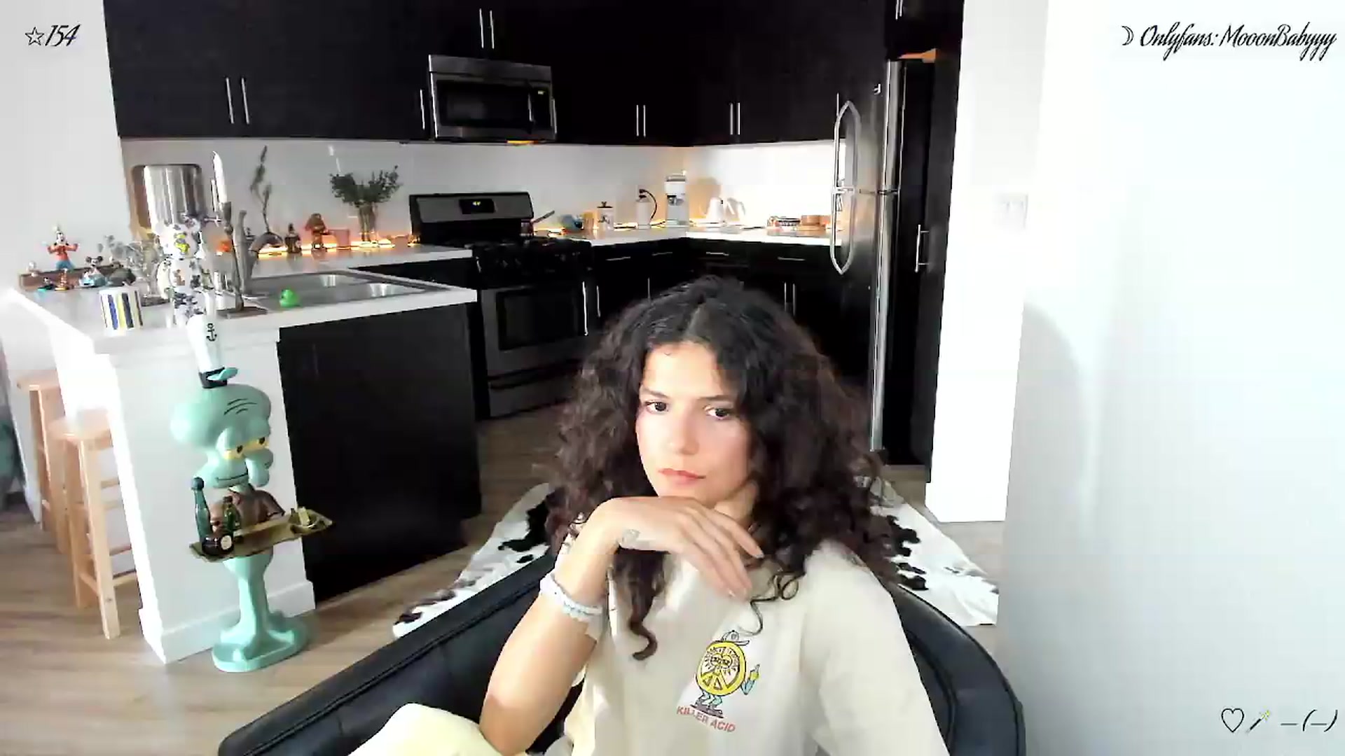 Gallery image thumbnail from litty's myfreecams stream on, 06/19/2026, 05:04 image 2 of 20