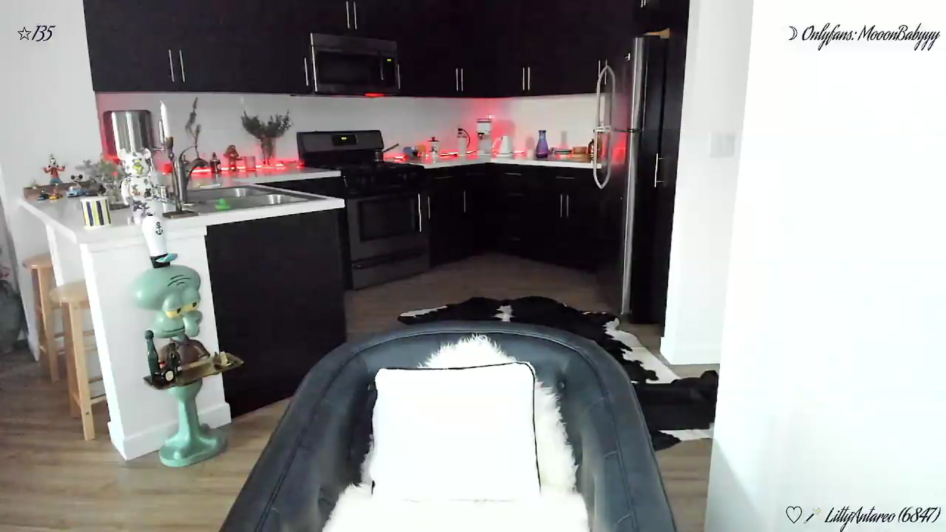 Gallery image thumbnail from litty's myfreecams stream on, 06/20/2026, 04:02 image 14 of 20