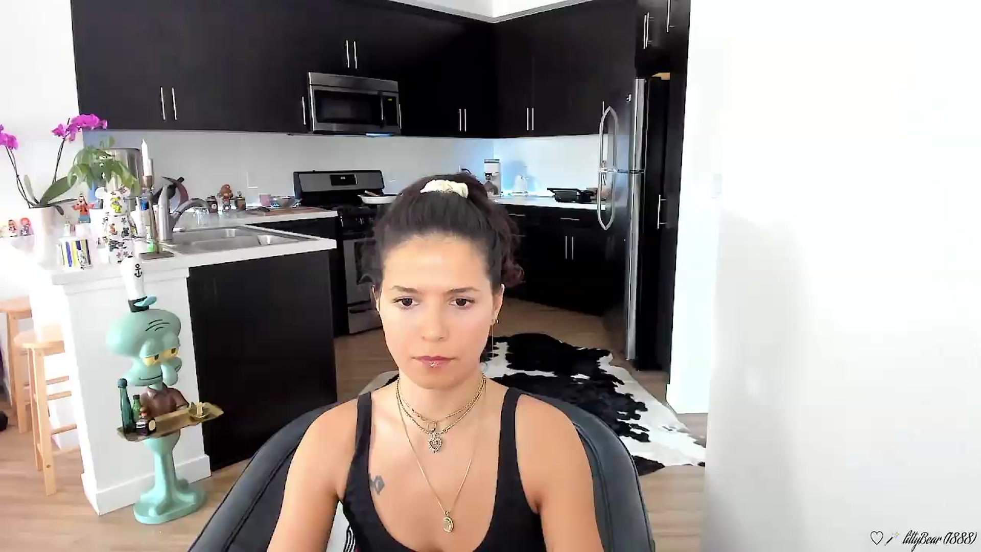 Gallery image thumbnail from litty's myfreecams stream on, 08/02/2026, 23:14 image 16 of 20