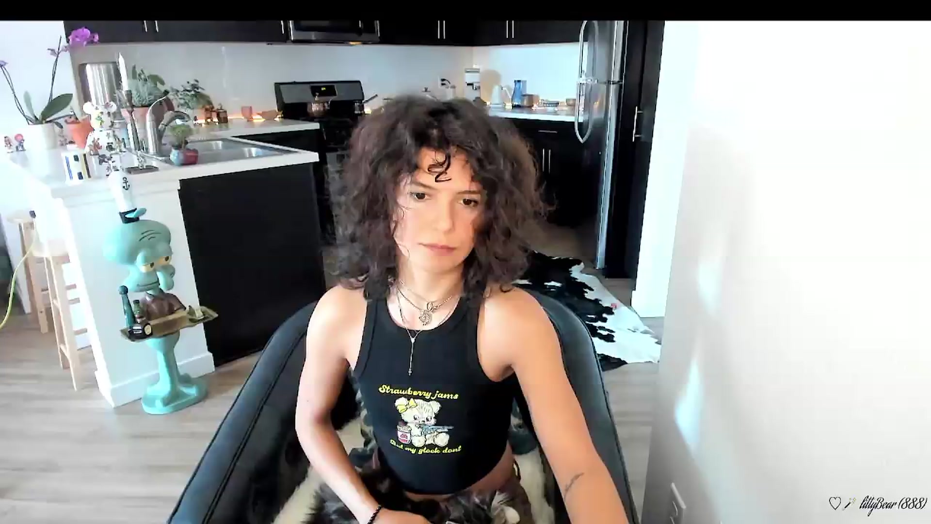Gallery image thumbnail from litty's myfreecams stream on, 08/23/2026, 21:51 image 3 of 20