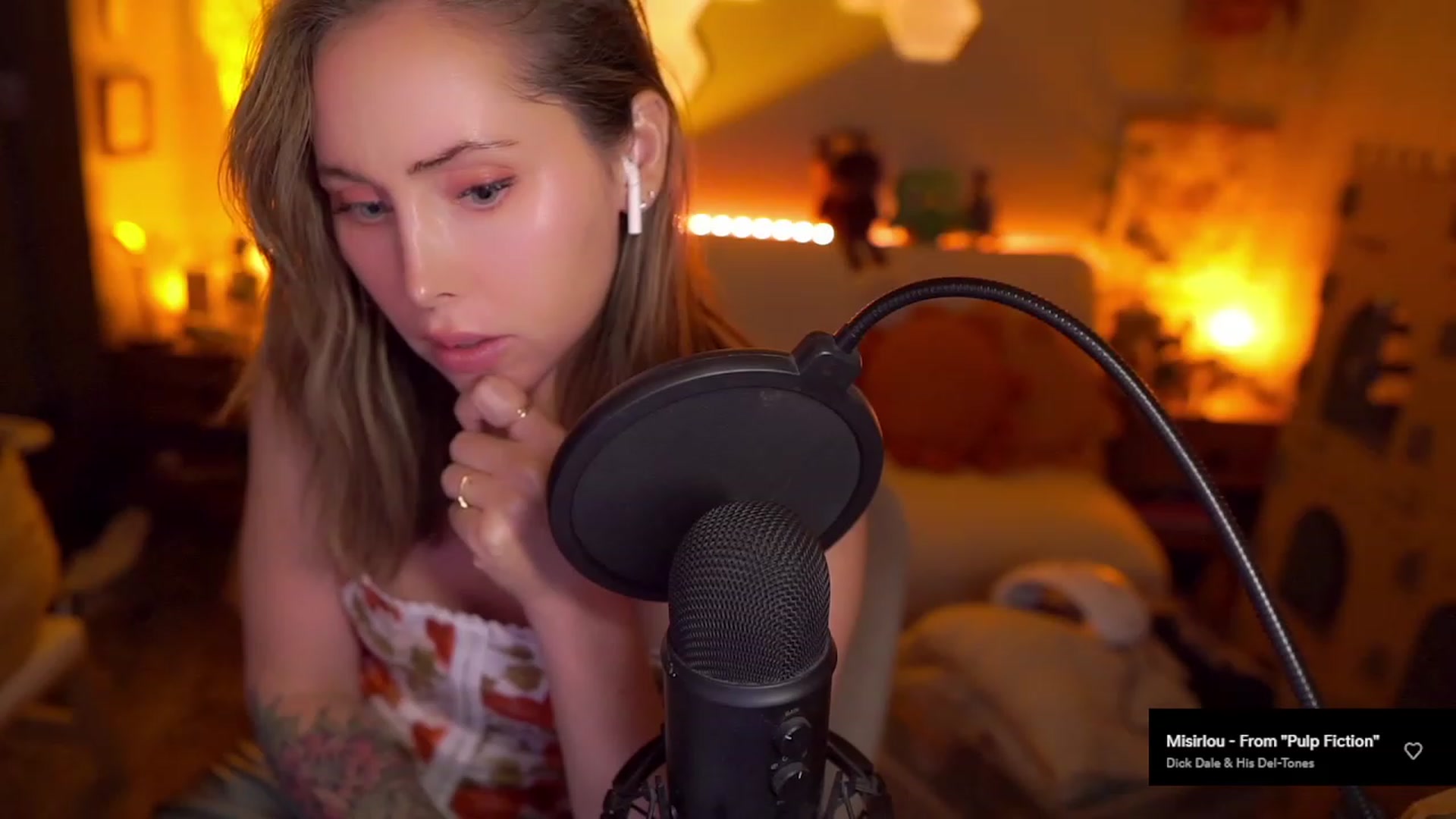 Gallery image thumbnail from livibot's myfreecams stream on, 09/11/2023, 03:37 image 7 of 20
