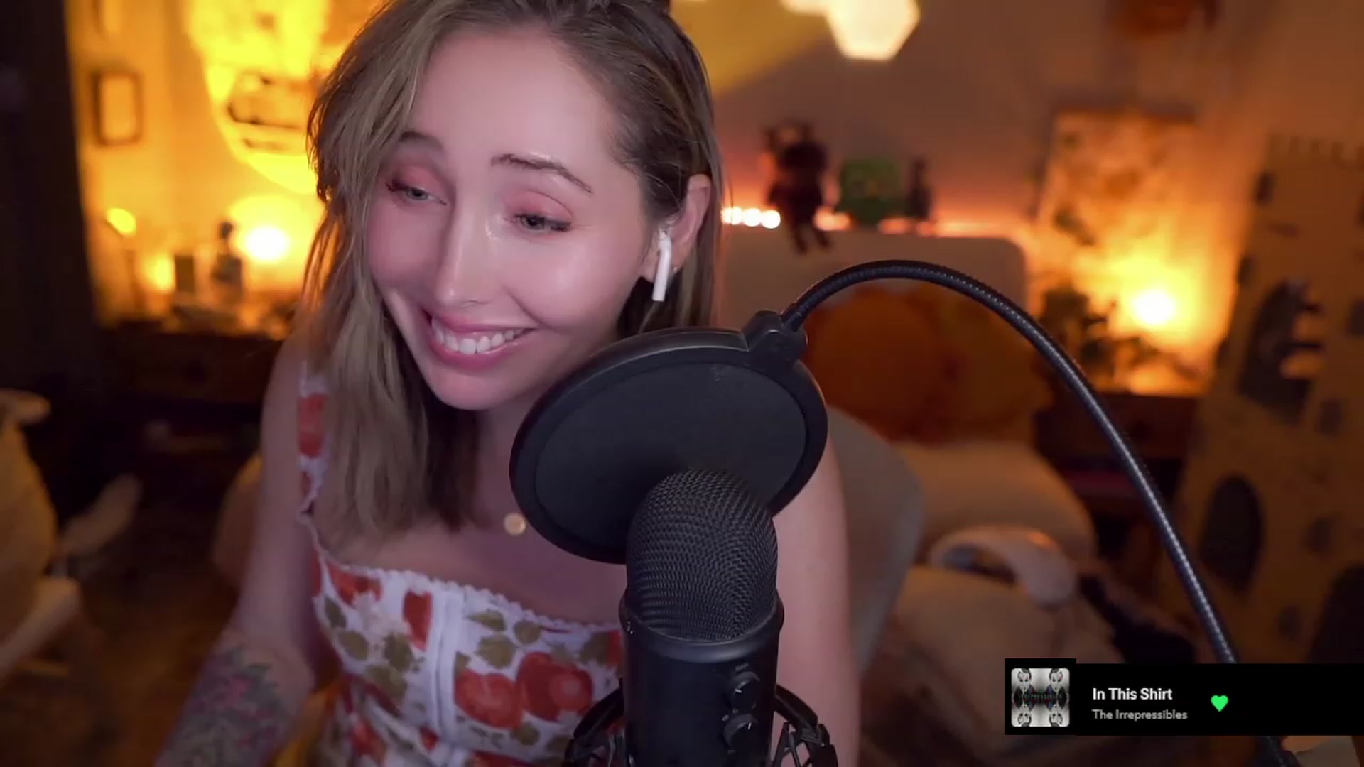 Gallery image thumbnail from livibot's myfreecams stream on, 09/11/2023, 03:37 image 20 of 20
