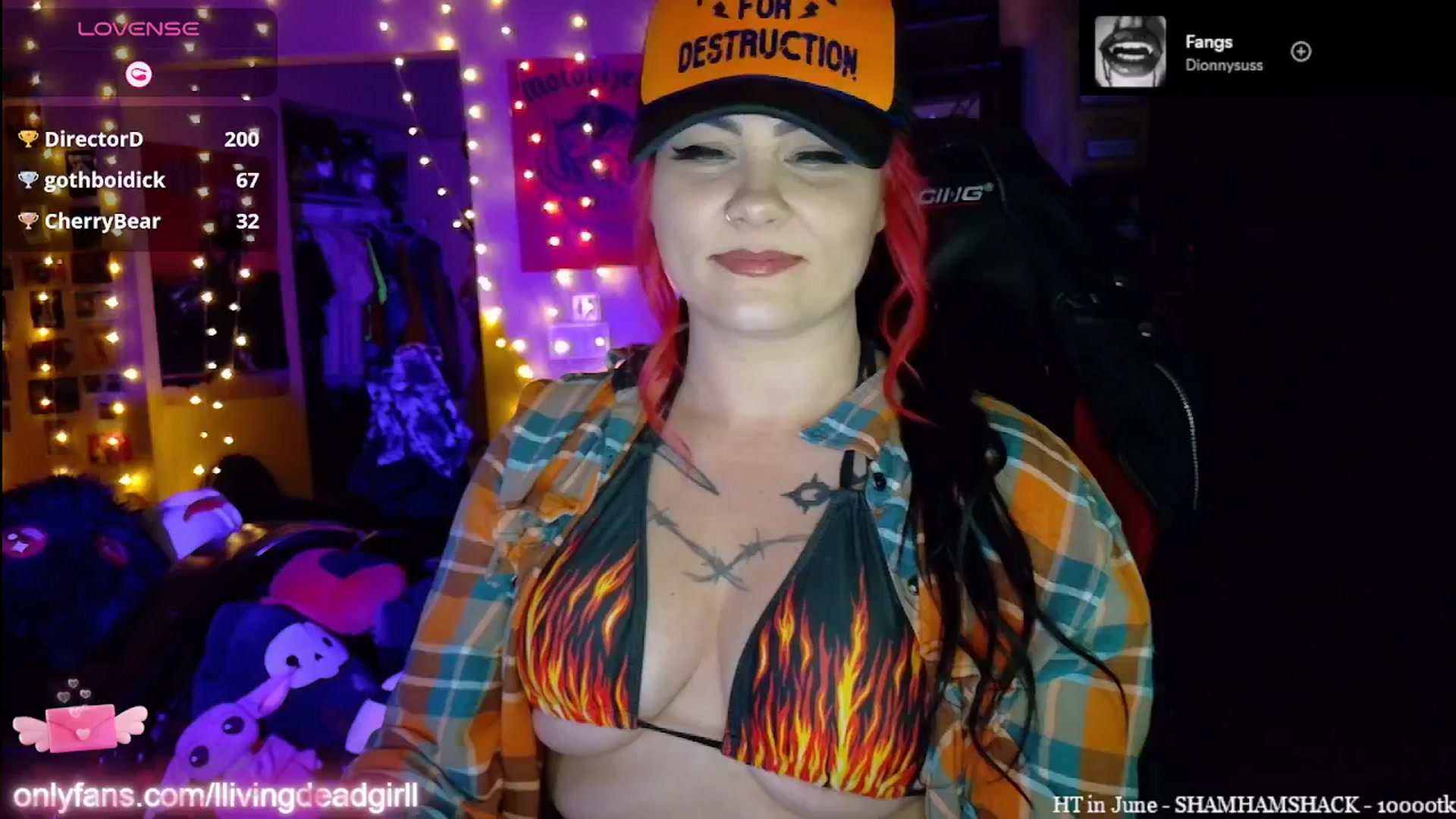 Gallery image thumbnail from livingdgirll's myfreecams stream on, 06/25/2025, 07:01 image 10 of 20
