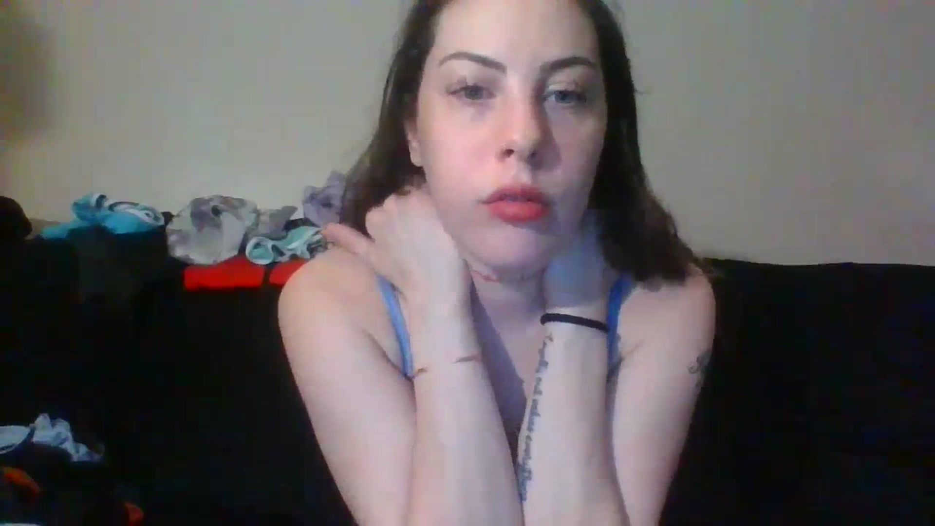 Gallery image thumbnail from livtyler's myfreecams stream on, 12/12/2023, 09:03 image 14 of 20