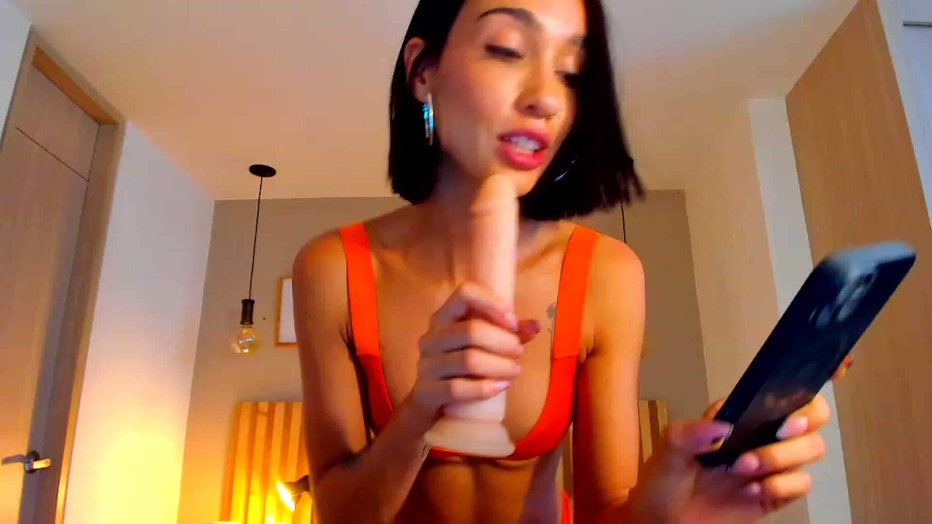 Gallery image thumbnail from lizzieSteele's myfreecams stream on, 02/11/2024, 21:44 image 13 of 20
