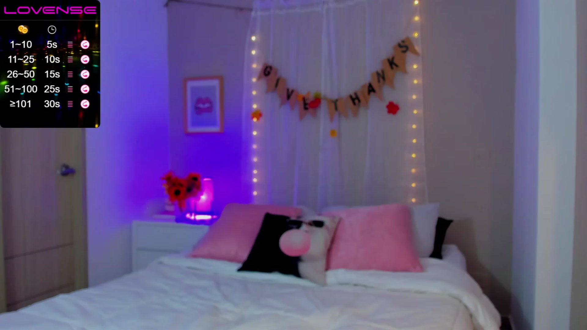 Gallery image thumbnail from lizzie_Steele's myfreecams stream on, 11/24/2022, 23:59 image 19 of 20