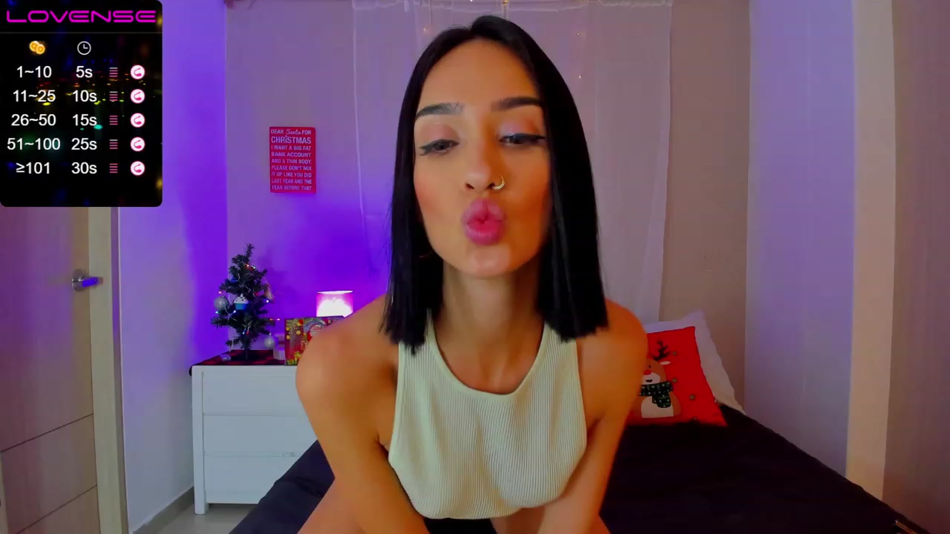 Gallery image thumbnail from lizzie_Steele's myfreecams stream on, 12/06/2022, 23:39 image 12 of 20