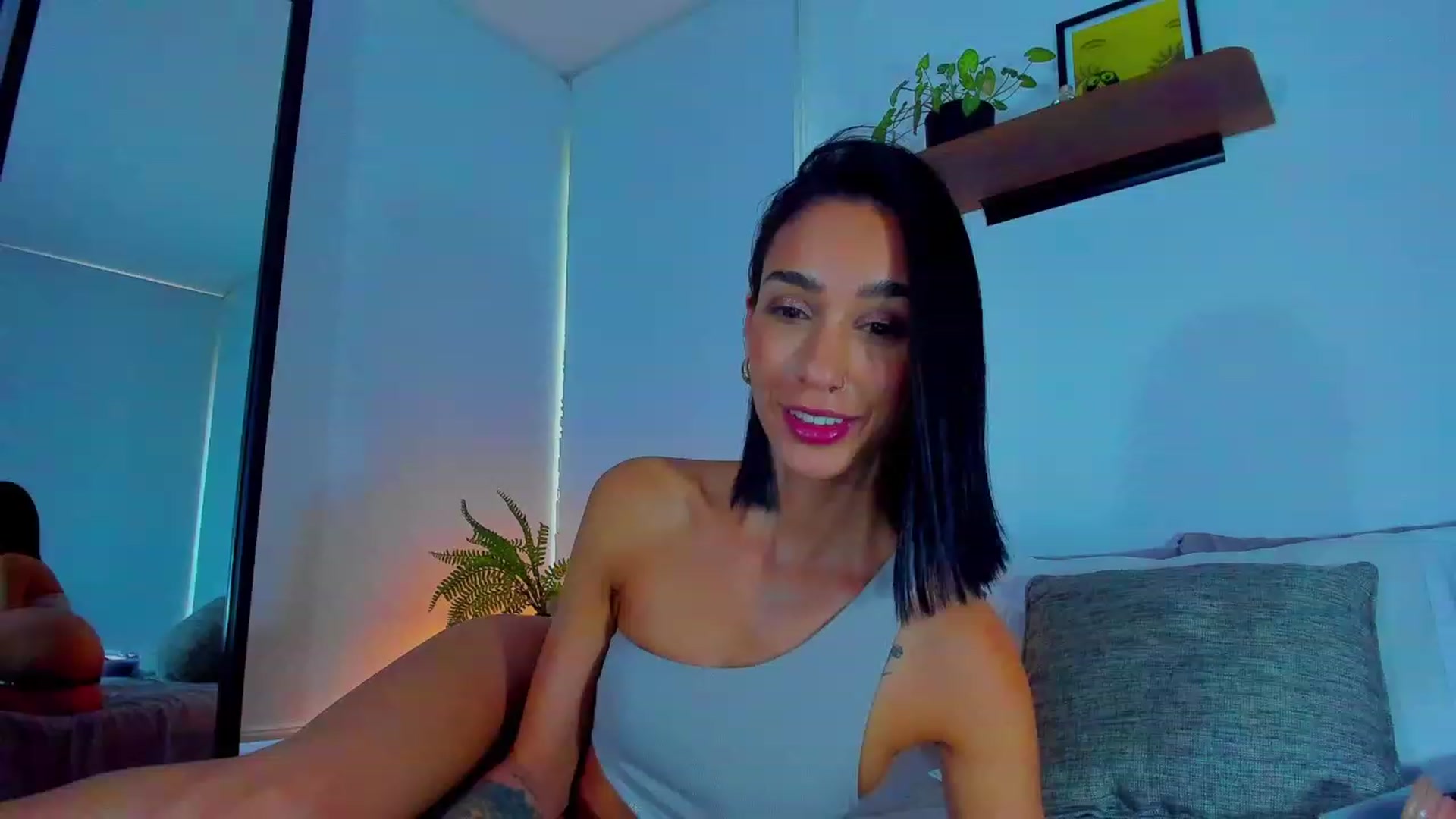 Gallery image thumbnail from lizzie_Steele's myfreecams stream on, 02/12/2023, 21:49 image 10 of 20
