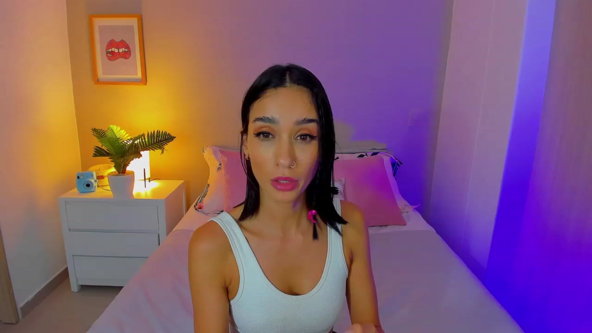 Gallery image thumbnail from lizzie_Steele's myfreecams stream on, 03/17/2023, 01:05 image 20 of 20