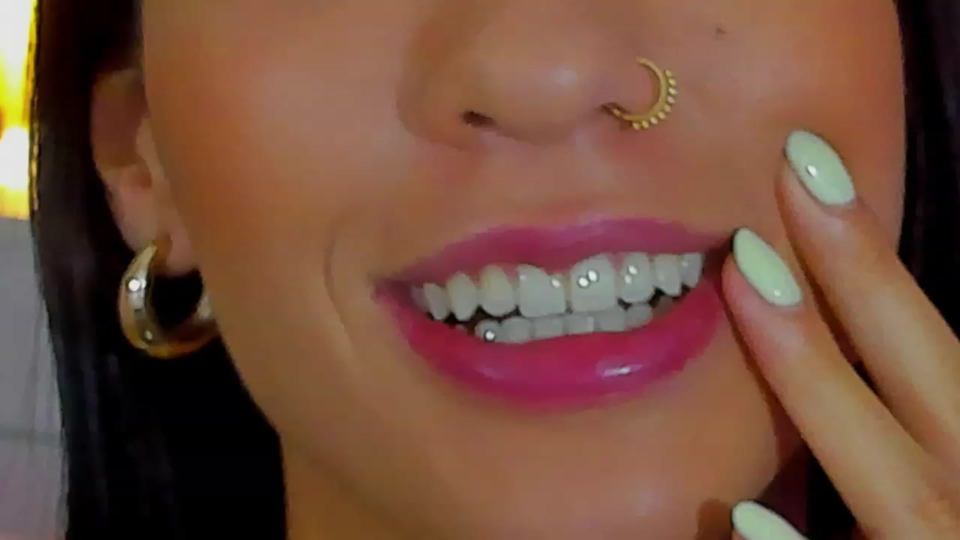 Gallery image thumbnail from lizzie_Steele's myfreecams stream on, 03/31/2023, 24:22 image 8 of 20