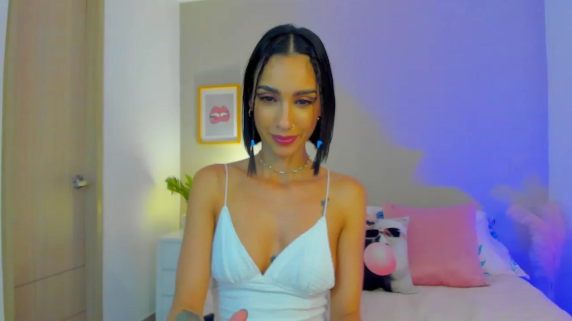 Gallery image thumbnail from lizzie_Steele's myfreecams stream on, 04/26/2023, 24:54 image 8 of 20