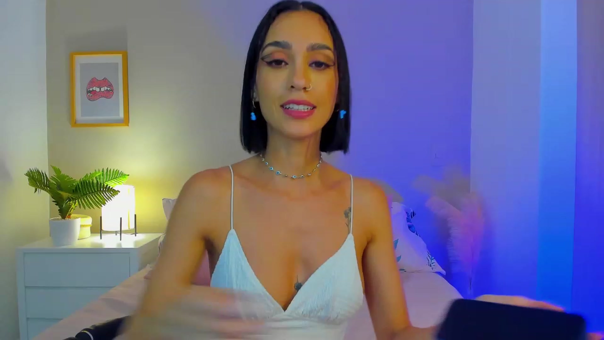 Gallery image thumbnail from lizzie_Steele's myfreecams stream on, 04/26/2023, 24:54 image 16 of 20