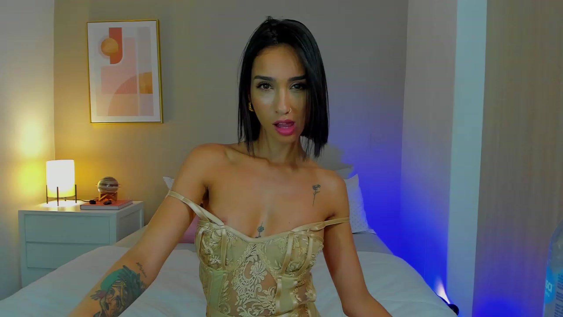 Gallery image thumbnail from lizzie_Steele's myfreecams stream on, 08/28/2023, 01:28 image 7 of 20