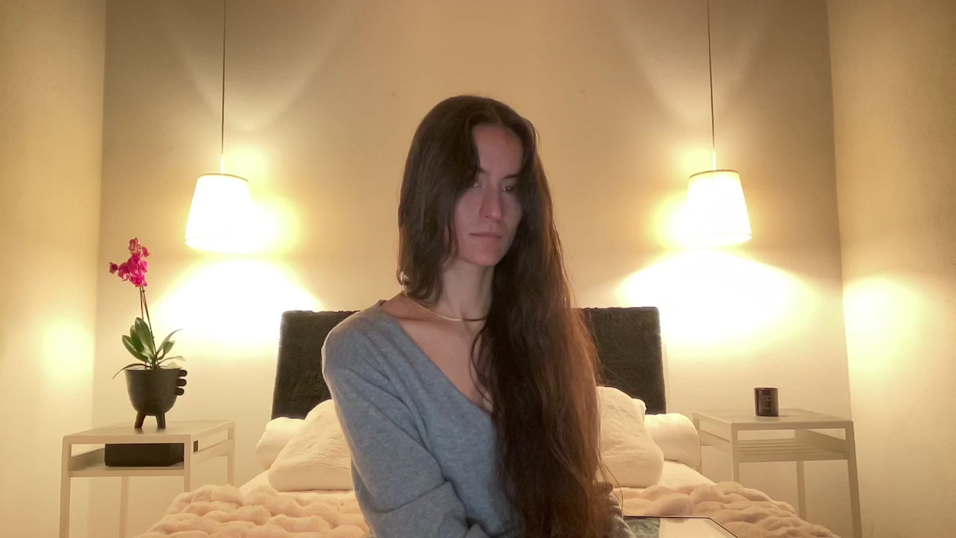 Gallery image thumbnail from ll_00's myfreecams stream on, 03/04/2025, 08:16 image 6 of 20