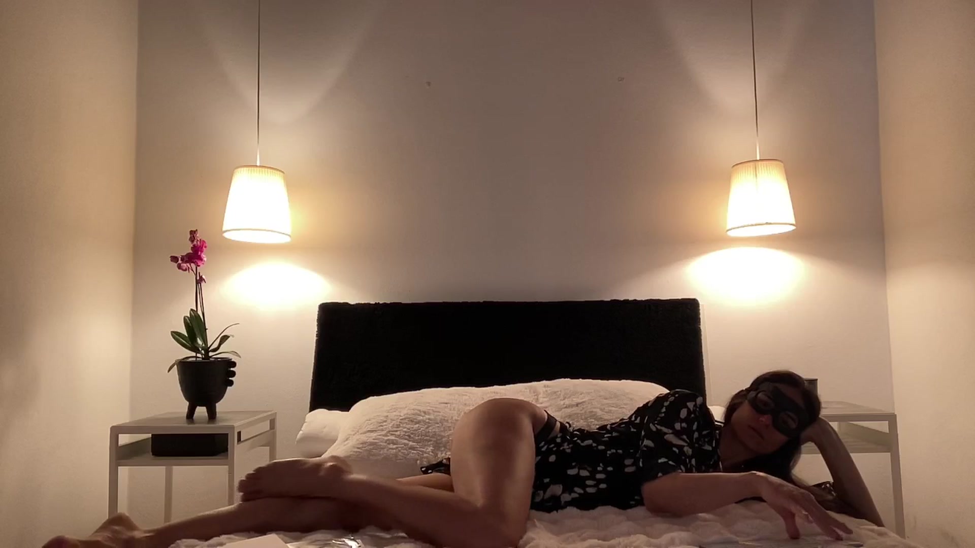 Gallery image thumbnail from ll_00's myfreecams stream on, 03/16/2025, 16:30 image 3 of 20