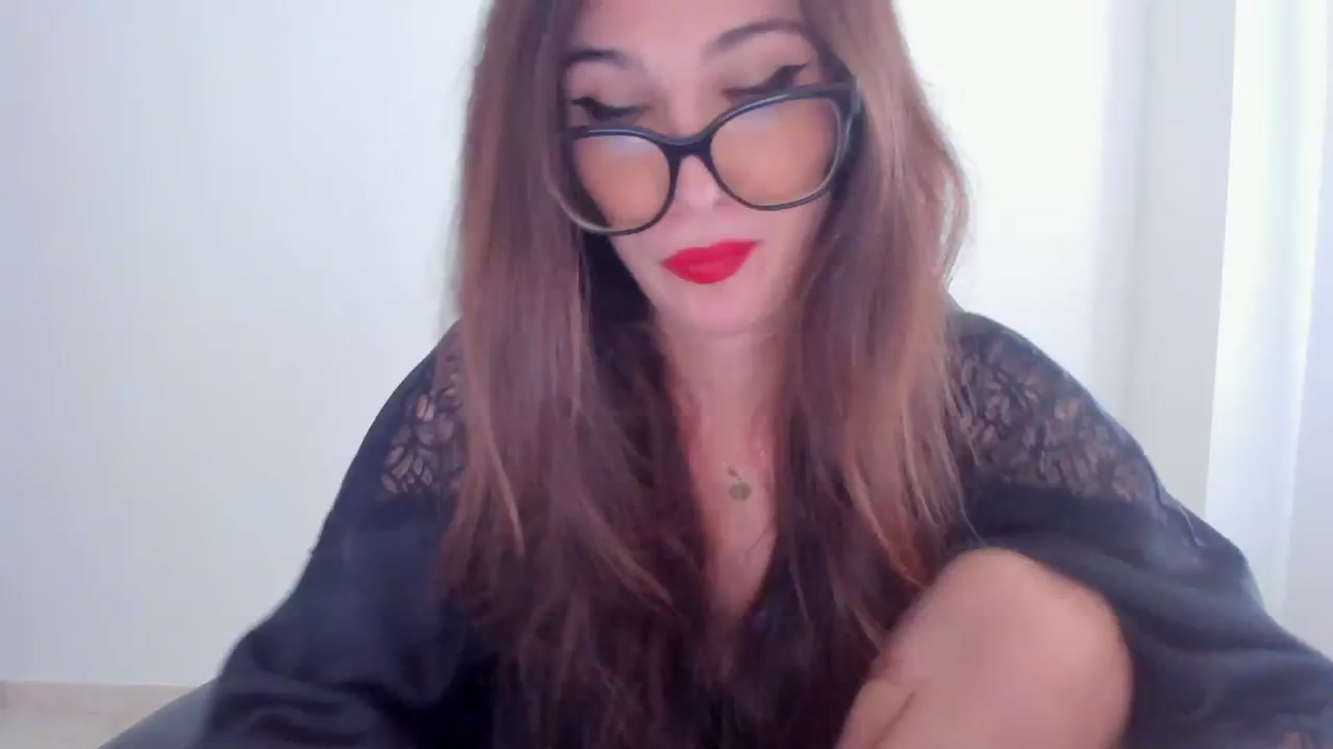 Gallery image thumbnail from llamatell's myfreecams stream on, 07/26/2023, 08:01 image 6 of 20