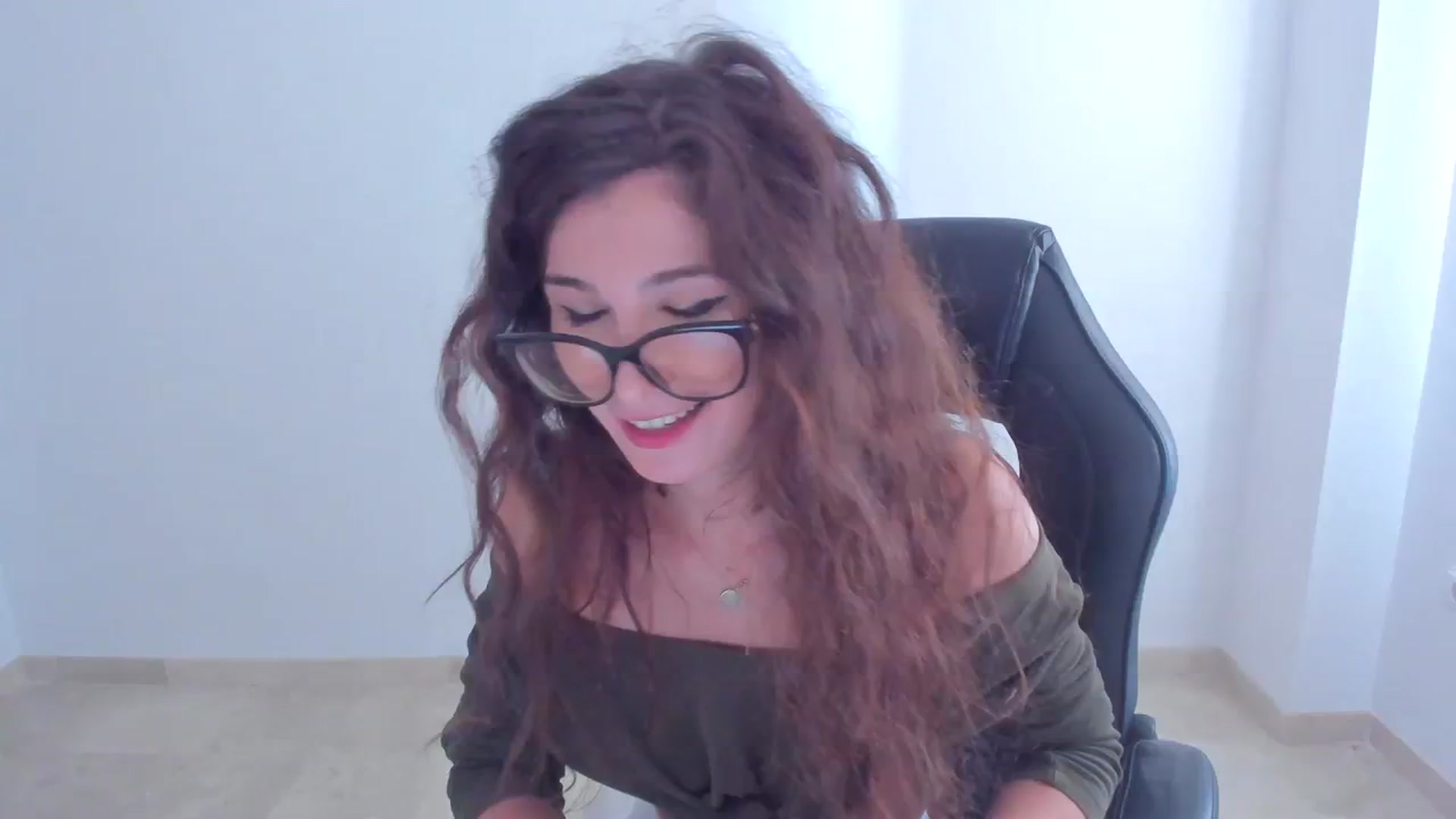 Gallery image thumbnail from llamatell's myfreecams stream on, 07/31/2023, 07:57 image 14 of 20