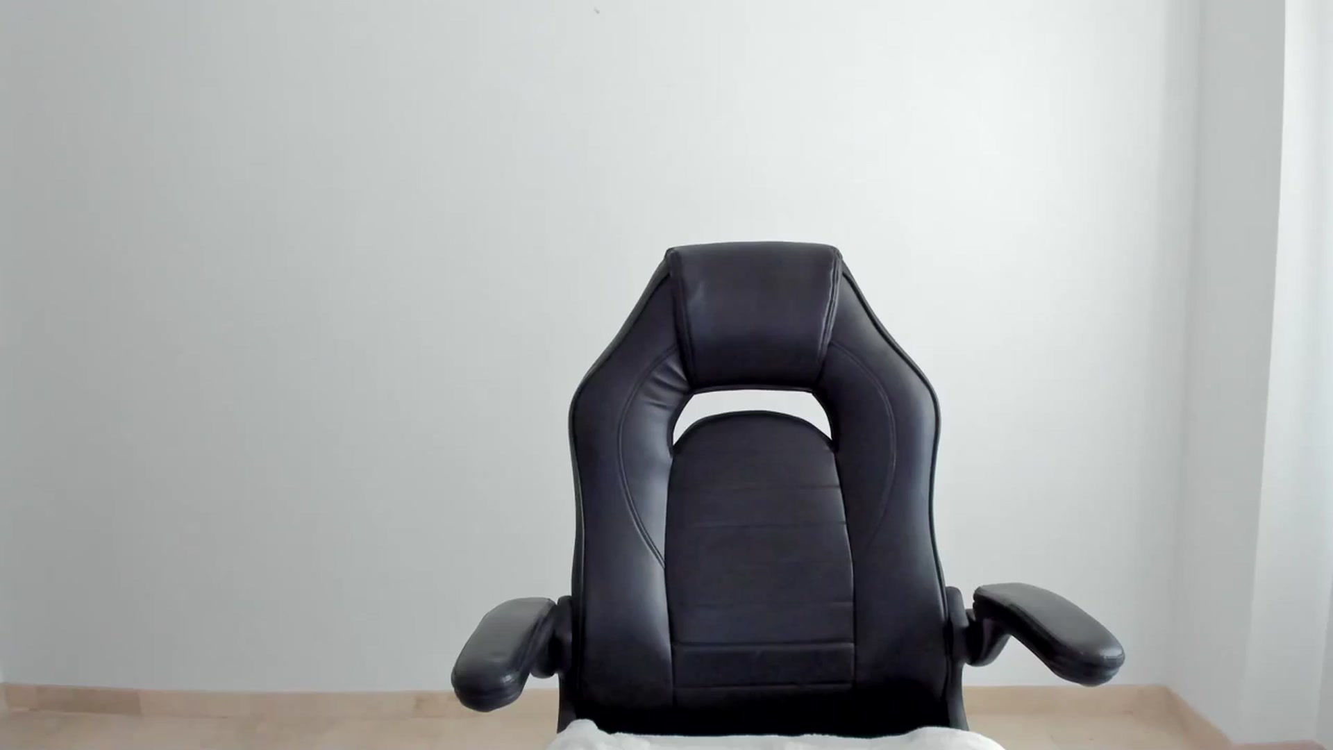 Gallery image thumbnail from llamatell's myfreecams stream on, 08/14/2023, 07:41 image 7 of 20
