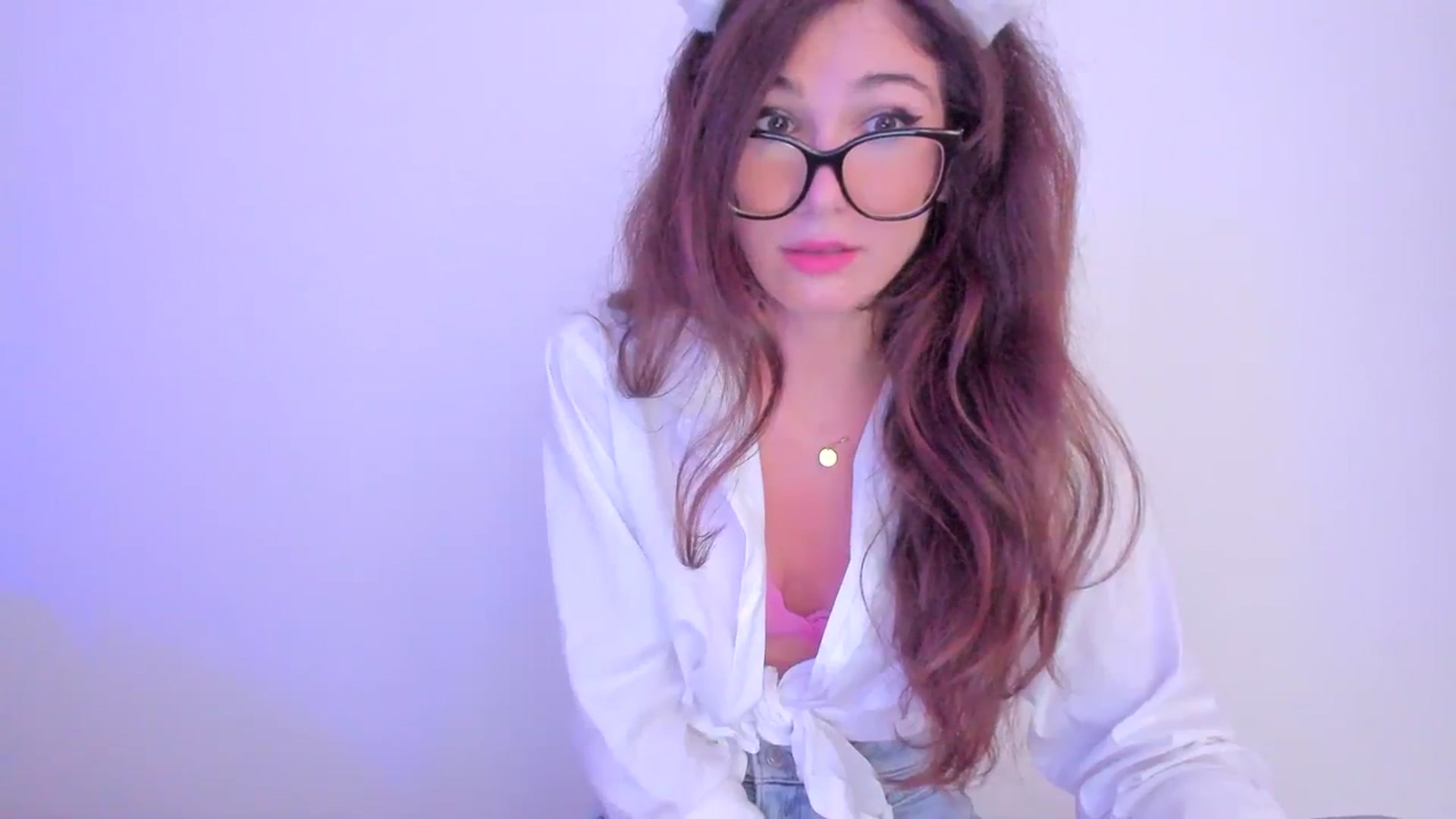 Gallery image thumbnail from llamatell's myfreecams stream on, 08/16/2023, 08:12 image 3 of 20