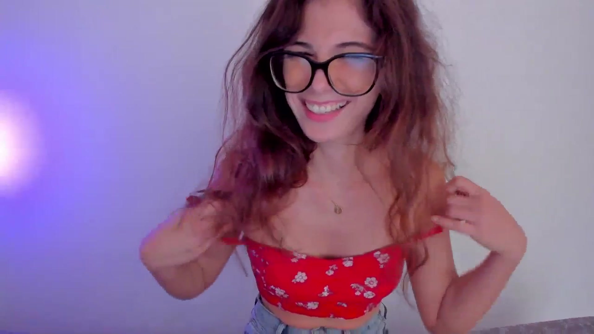 Gallery image thumbnail from llamatell's myfreecams stream on, 08/24/2023, 08:25 image 11 of 20