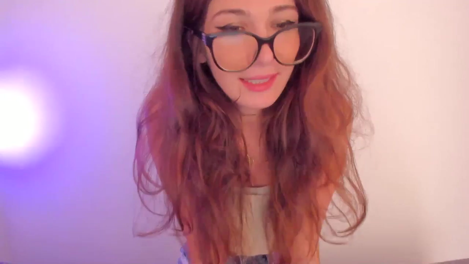 Gallery image thumbnail from llamatell's myfreecams stream on, 09/01/2023, 08:33 image 11 of 20