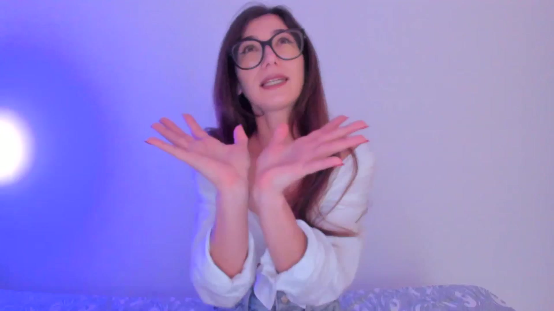 Gallery image thumbnail from llamatell's myfreecams stream on, 09/29/2023, 08:08 image 1 of 20