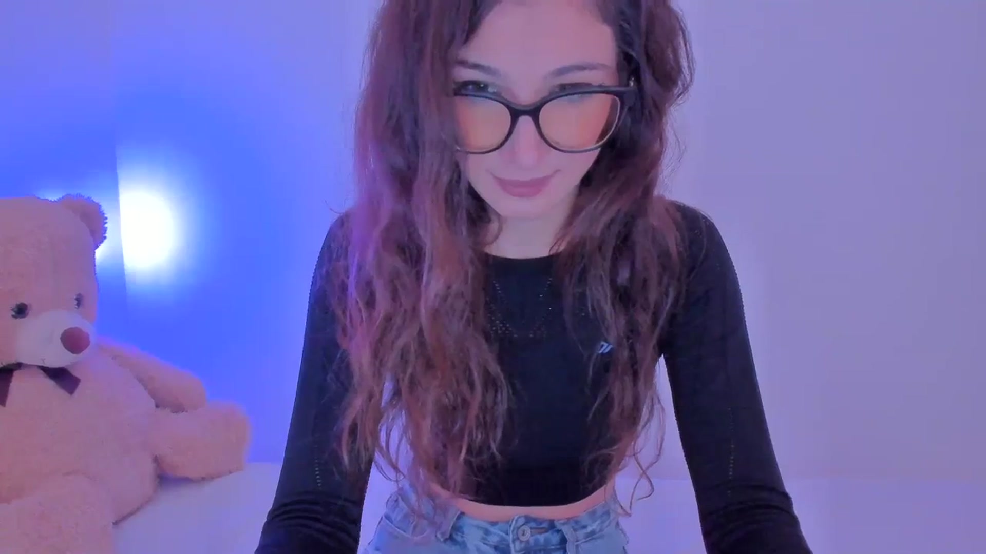 Gallery image thumbnail from llamatell's myfreecams stream on, 10/25/2023, 07:32 image 12 of 20