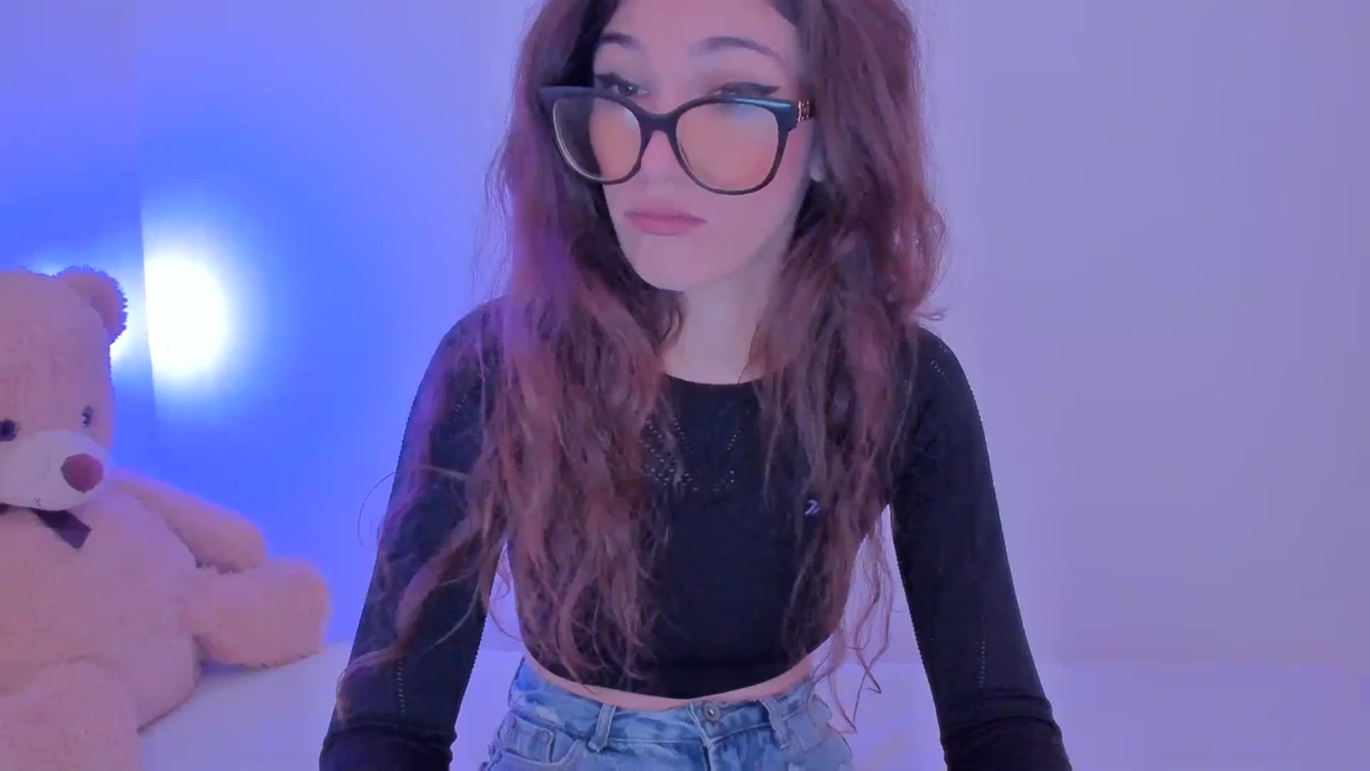 Gallery image thumbnail from llamatell's myfreecams stream on, 10/25/2023, 07:32 image 14 of 20