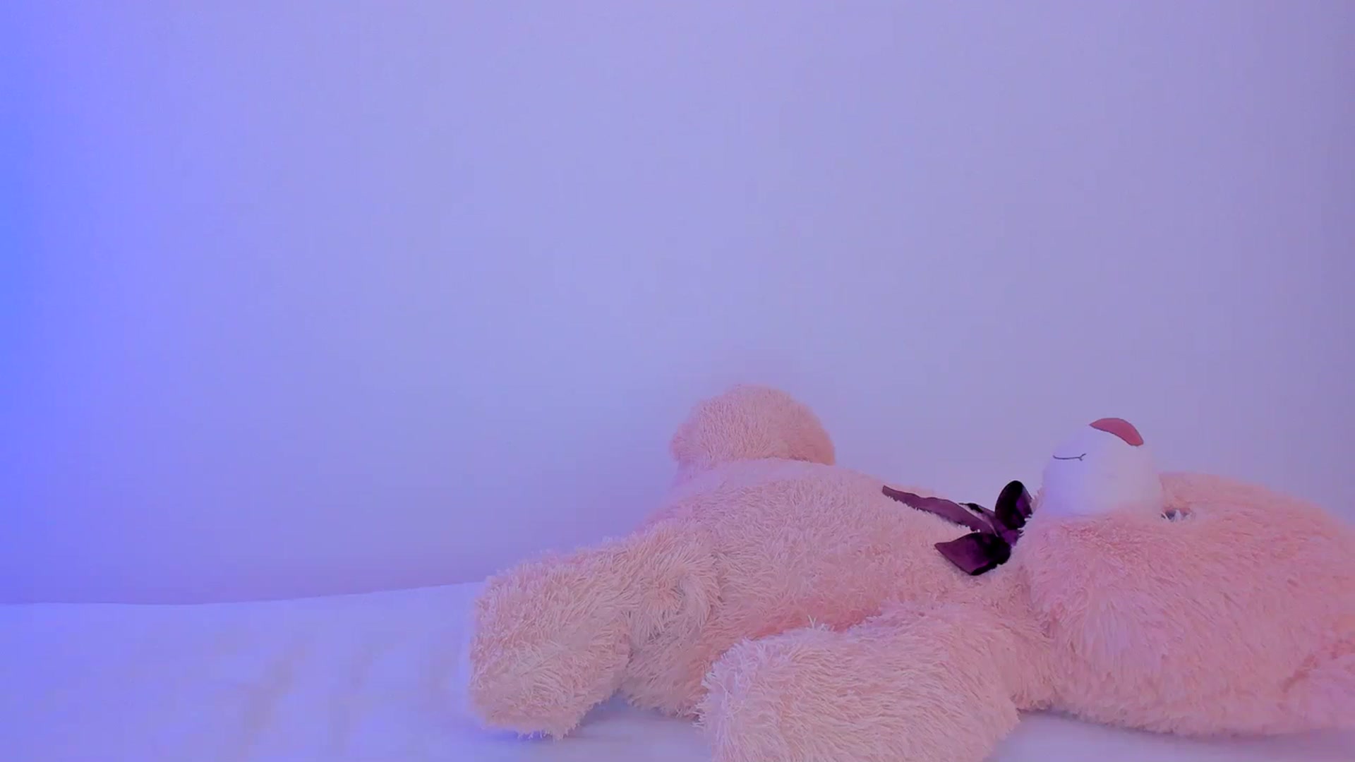 Gallery image thumbnail from llamatell's myfreecams stream on, 10/25/2023, 08:13 image 14 of 20