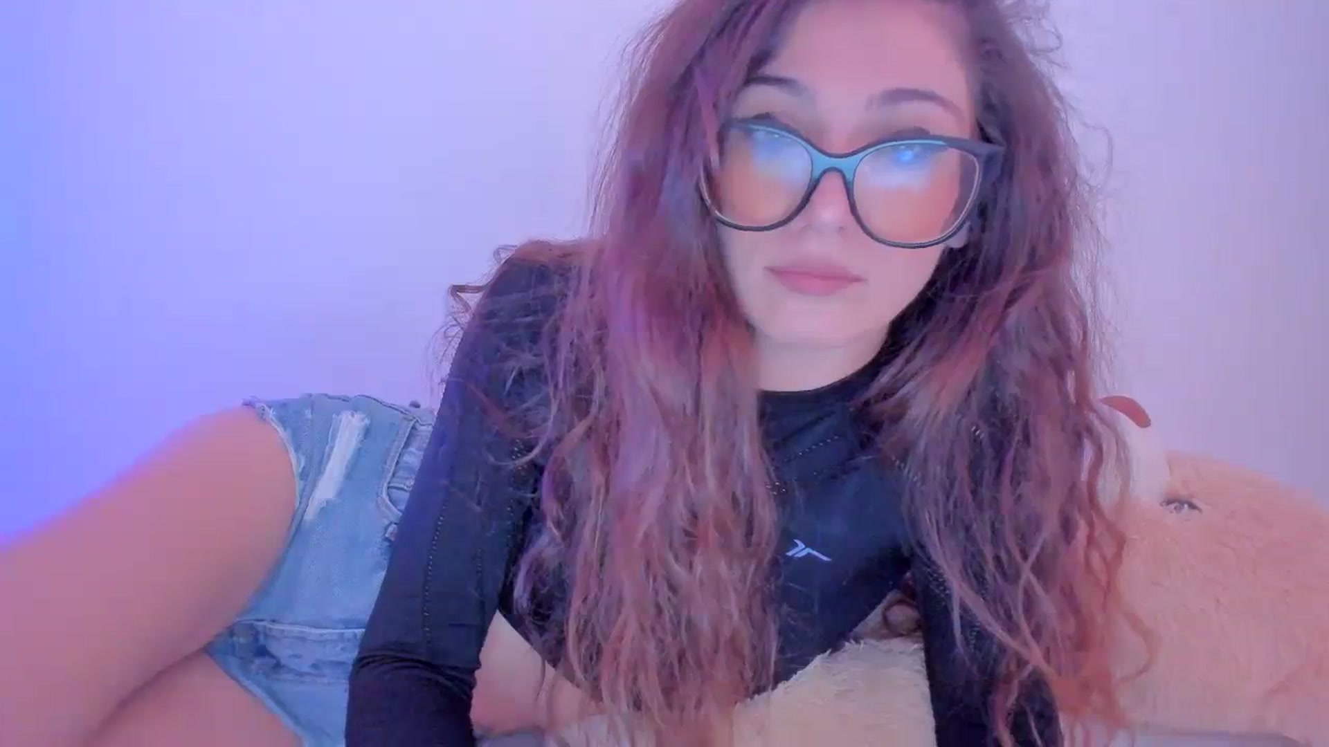 Gallery image thumbnail from llamatell's myfreecams stream on, 10/25/2023, 08:13 image 13 of 20