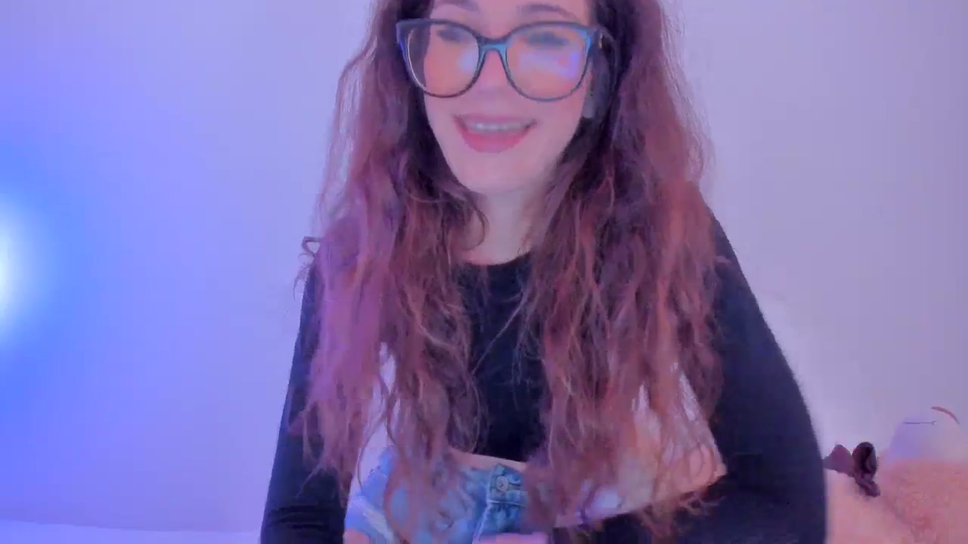 Gallery image thumbnail from llamatell's myfreecams stream on, 10/25/2023, 08:13 image 3 of 20