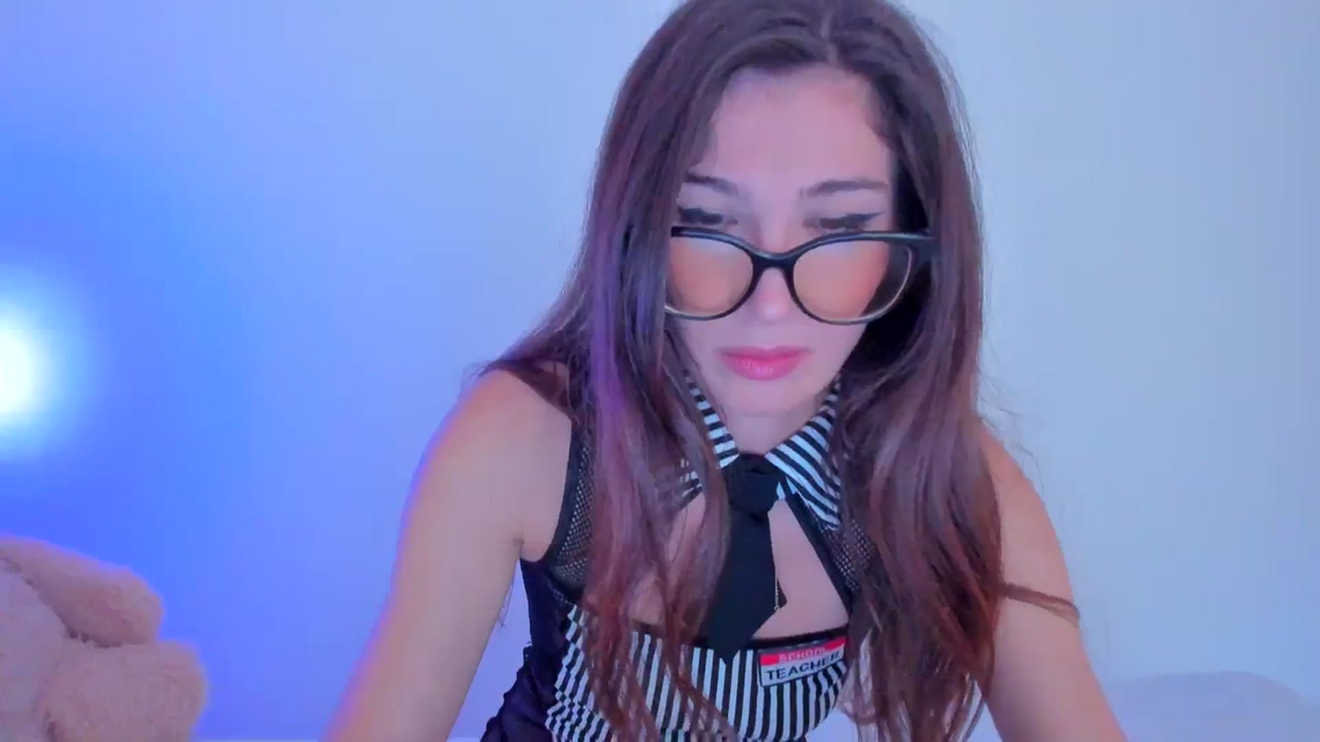 Gallery image thumbnail from llamatell's myfreecams stream on, 10/28/2023, 09:20 image 10 of 20