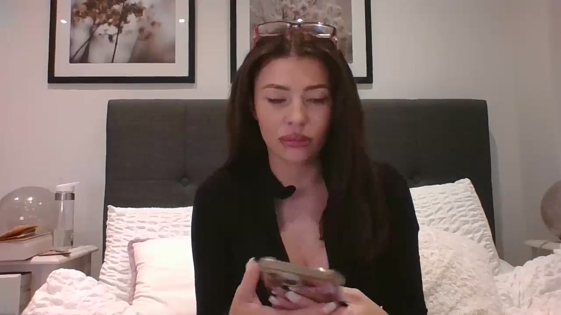 Gallery image thumbnail from lola66's myfreecams stream on, 12/17/2024, 15:03 image 5 of 20
