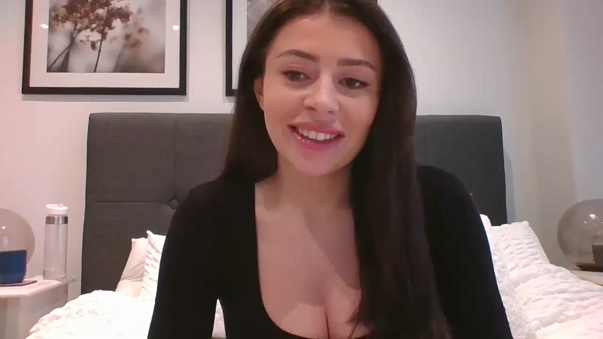Gallery image thumbnail from lola66's myfreecams stream on, 12/19/2024, 12:39 image 14 of 20